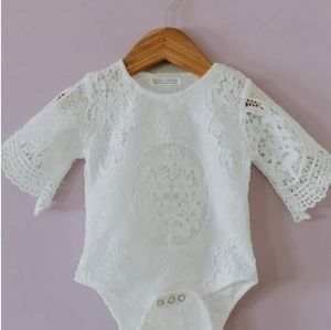 🛍️👗 2 for $25 LACE BELL SLEEVED ROMPER, Reverie threads, size 6-12 months